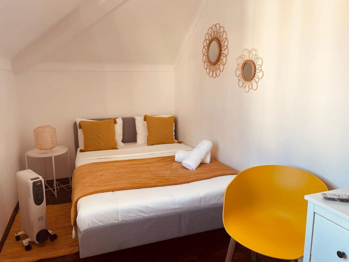 Besugo'S House Rooms & Apartment Назаре Екстер'єр фото